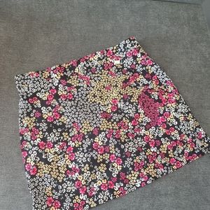 Rafaella Comfort Skort Sz, L Elastic Waist Casual  Black Floral $59.50